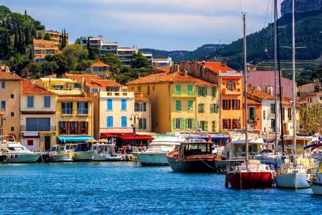 Charmant Studio Au Coeur De Cassis Bagian luar foto